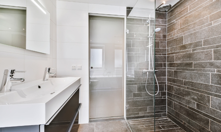 different types of glass shower screens