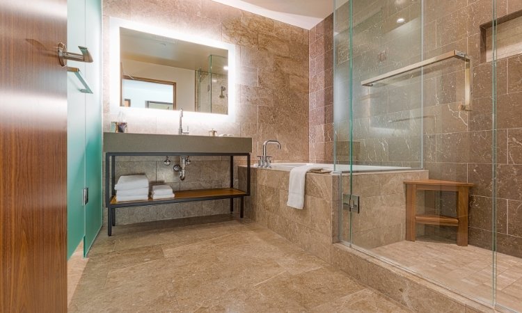 advantages of over bath shower screen