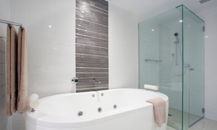 clean cloudy Shower Screen